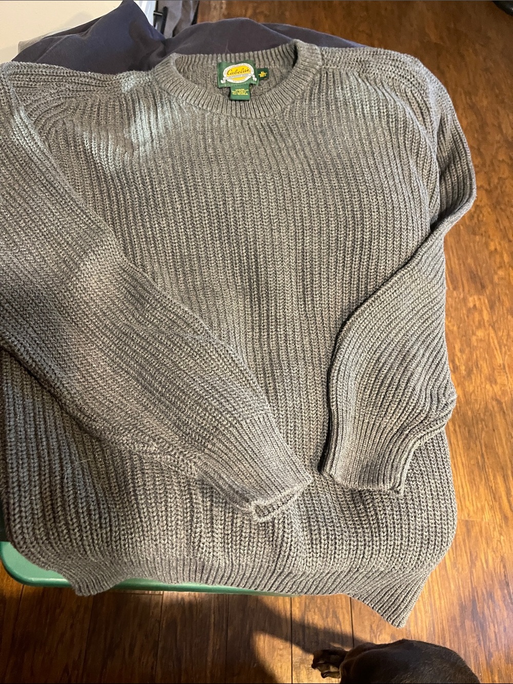 Cabela’s grey sweater